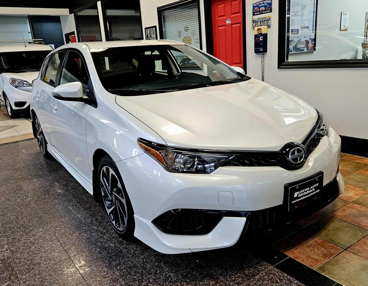 2016 Scion iM 4dr HB CVT One Owner/Very Low KMs/Backup Camera Photo3