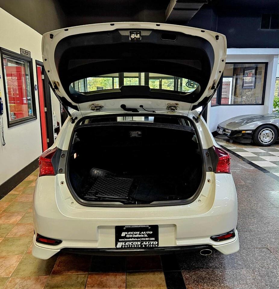 2016 Scion iM 4dr HB CVT One Owner/Very Low KMs/Backup Camera Photo