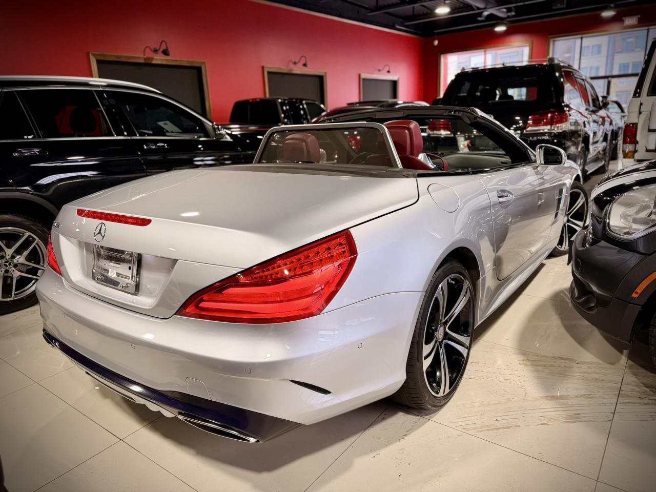 2017 Mercedes-Benz SL450  Photo3