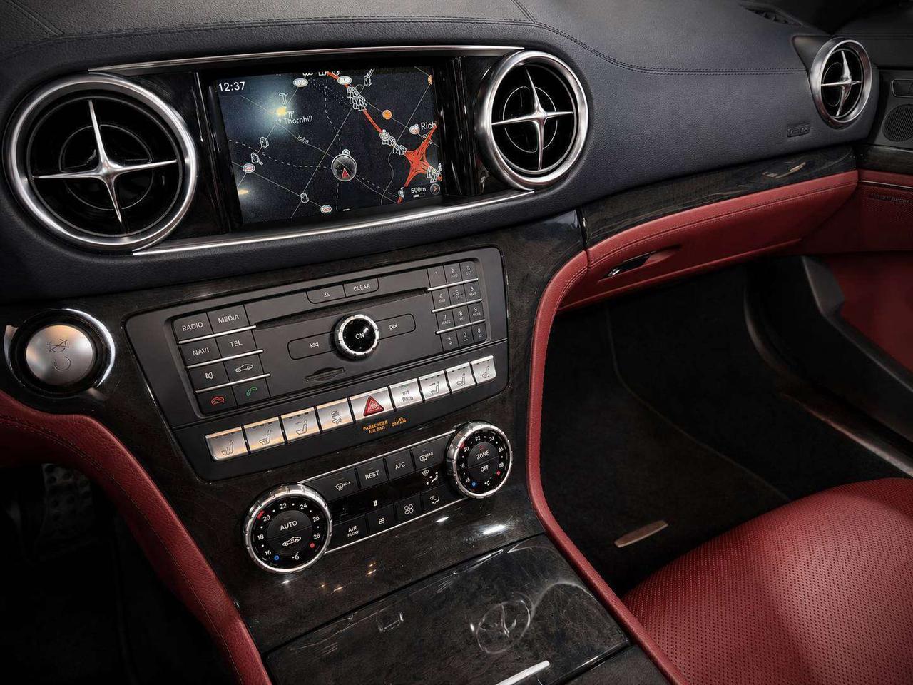 2017 Mercedes-Benz SL450  Photo