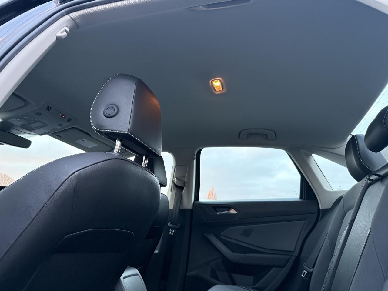 2025 Volkswagen Jetta No Accidents l FWD l 2.0 l VW Warranty l LikeNew l Photo