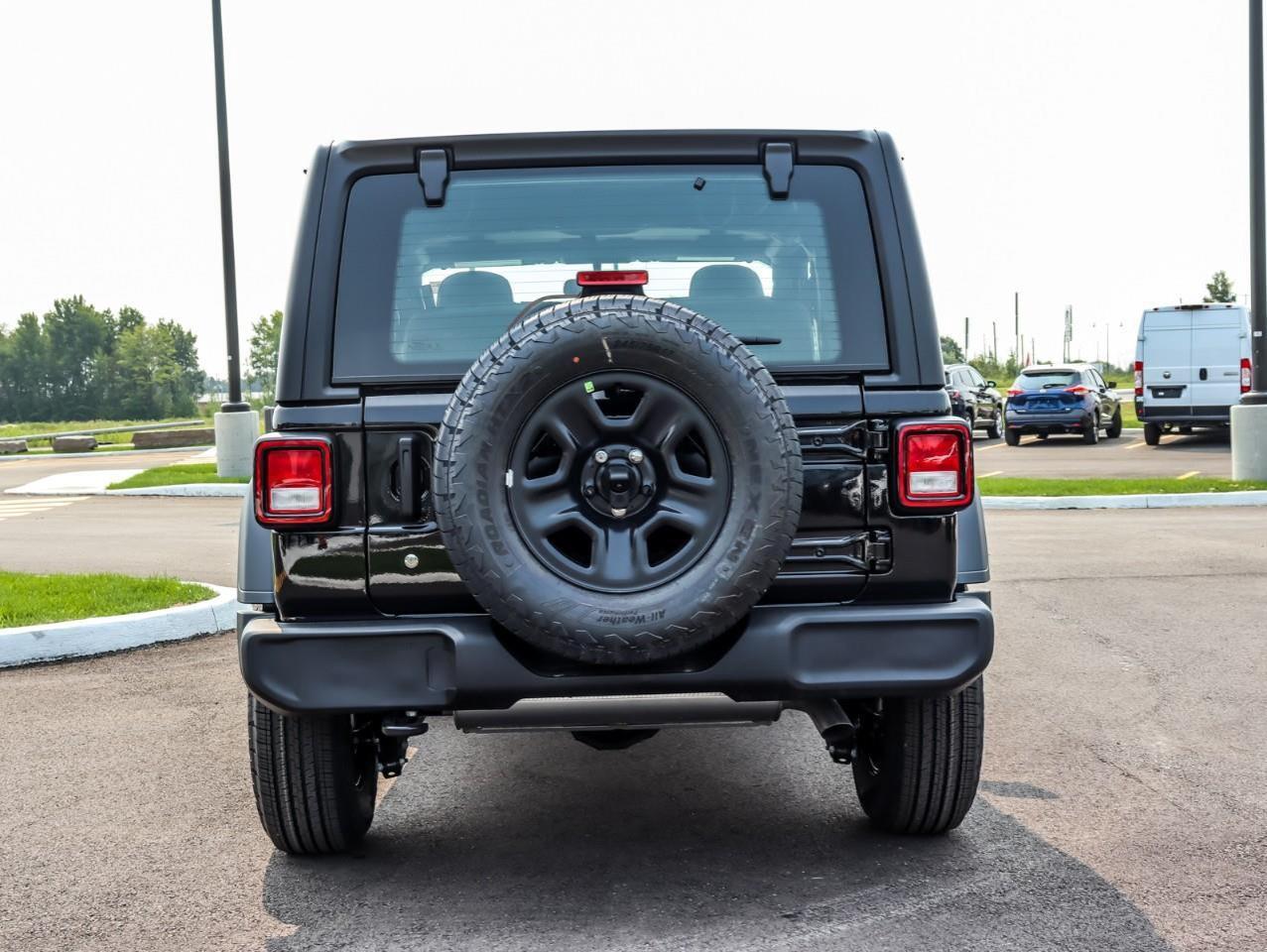 2024 Jeep Wrangler SPORT Photo