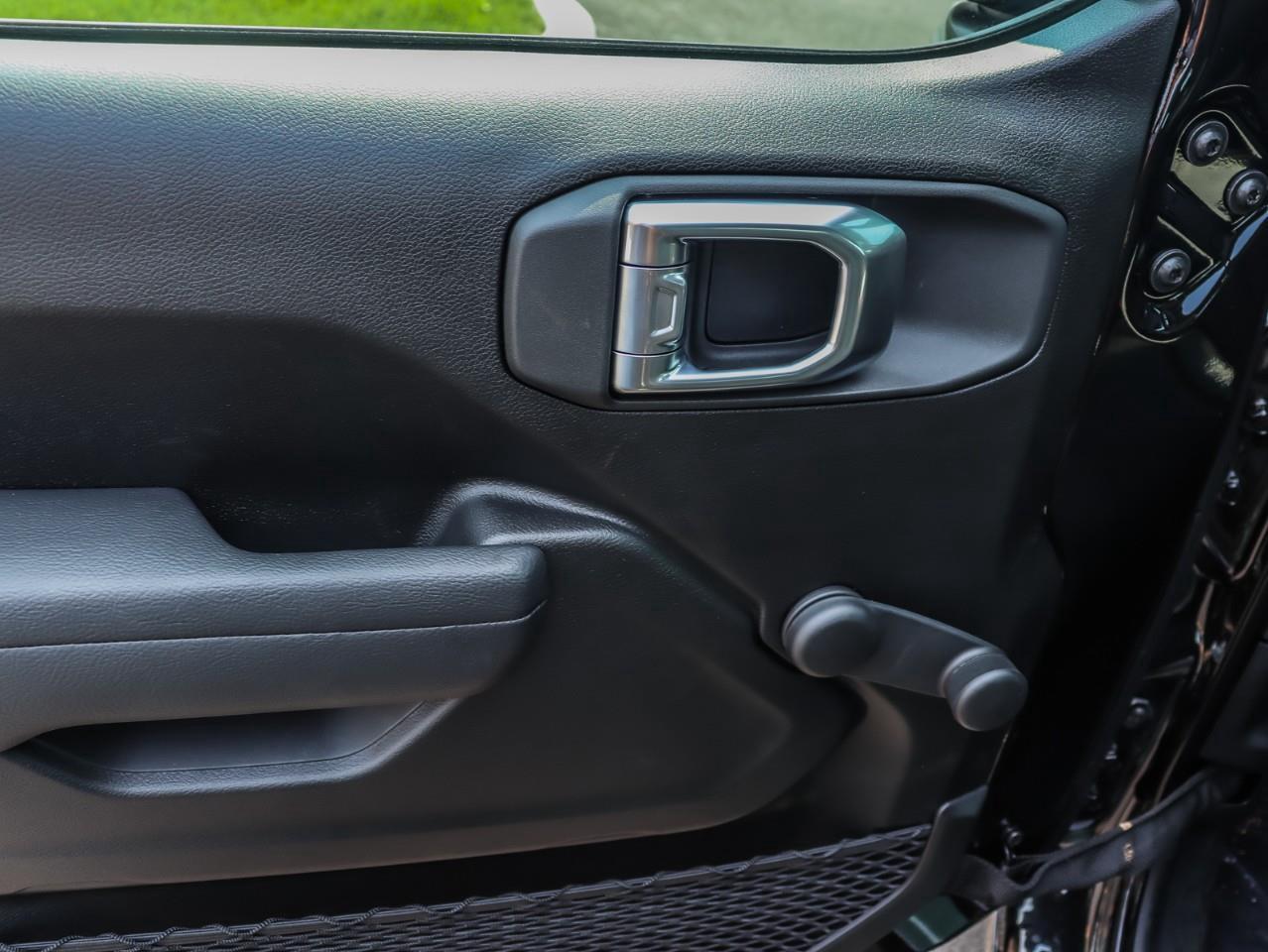 2024 Jeep Wrangler SPORT Photo