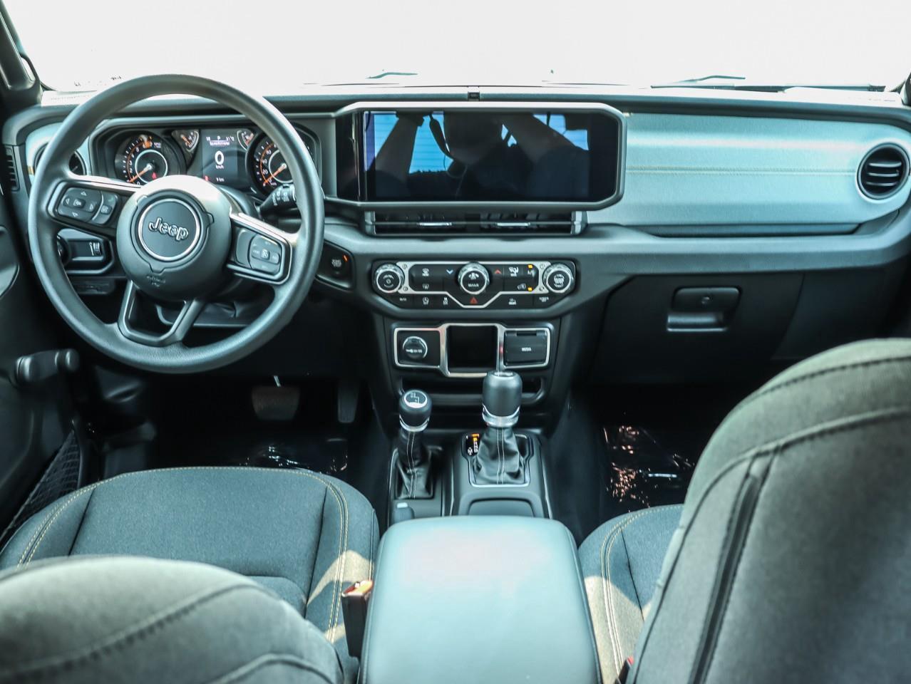 2024 Jeep Wrangler SPORT Photo