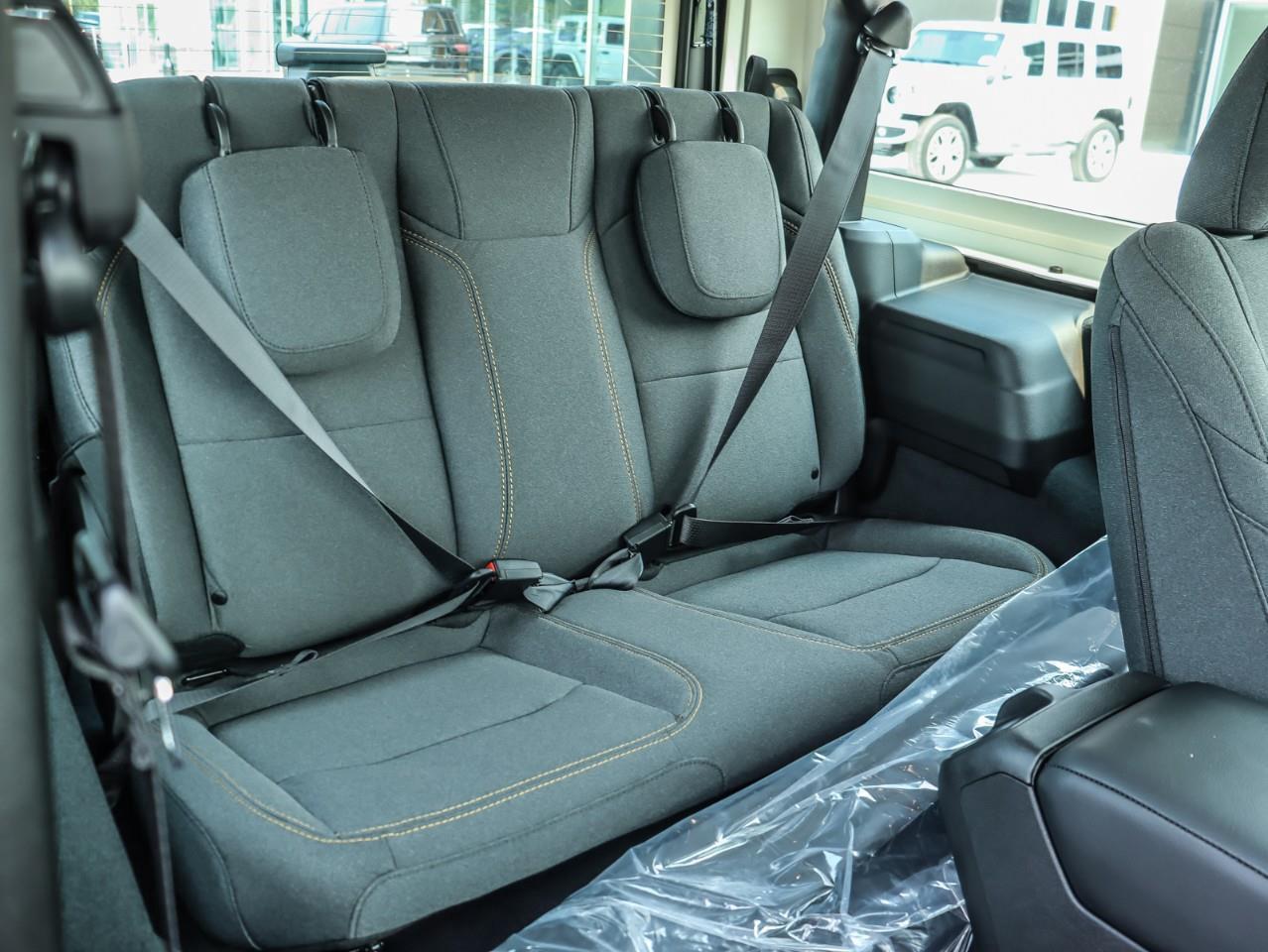 2024 Jeep Wrangler SPORT Photo