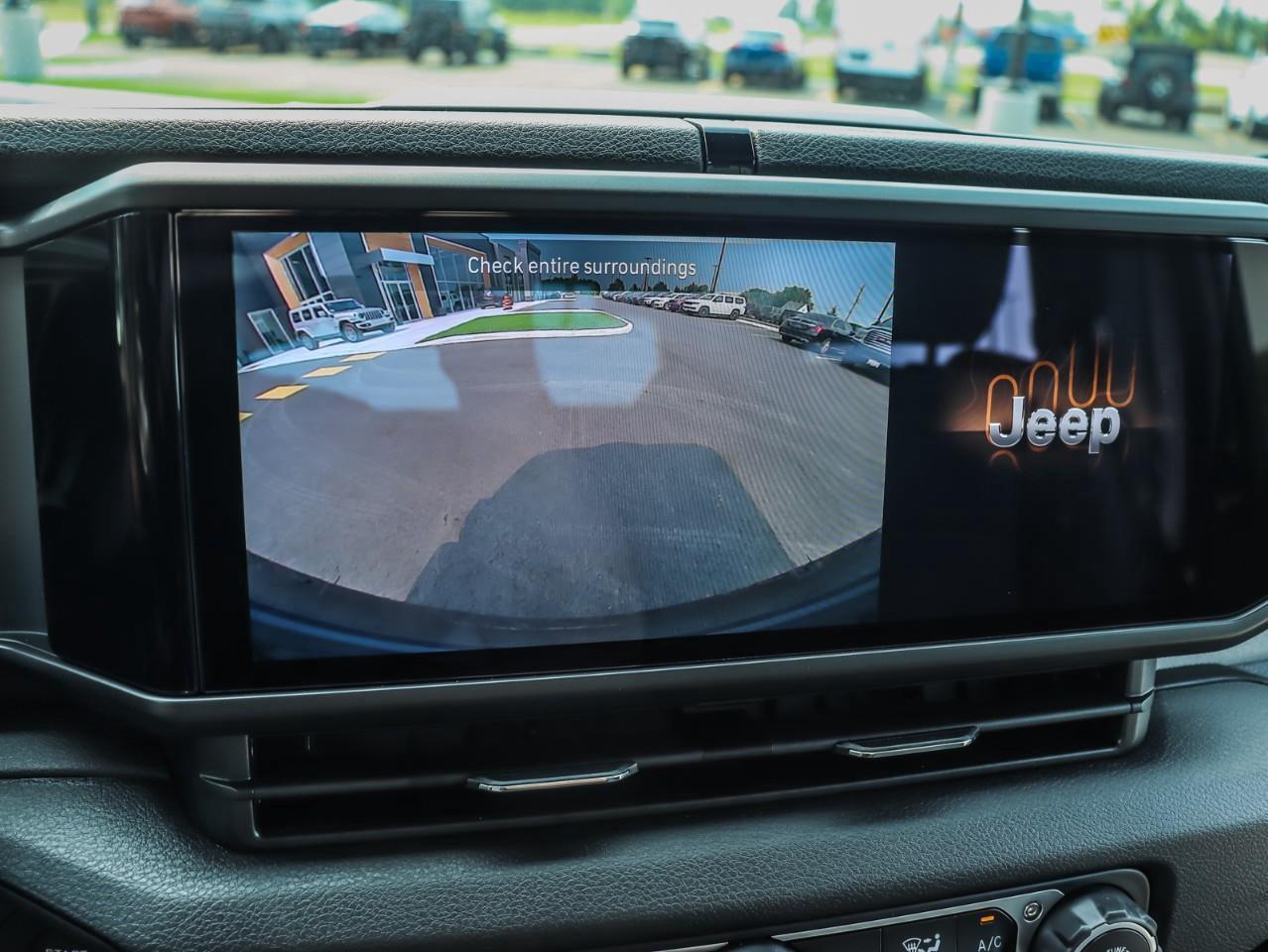 2024 Jeep Wrangler SPORT Photo