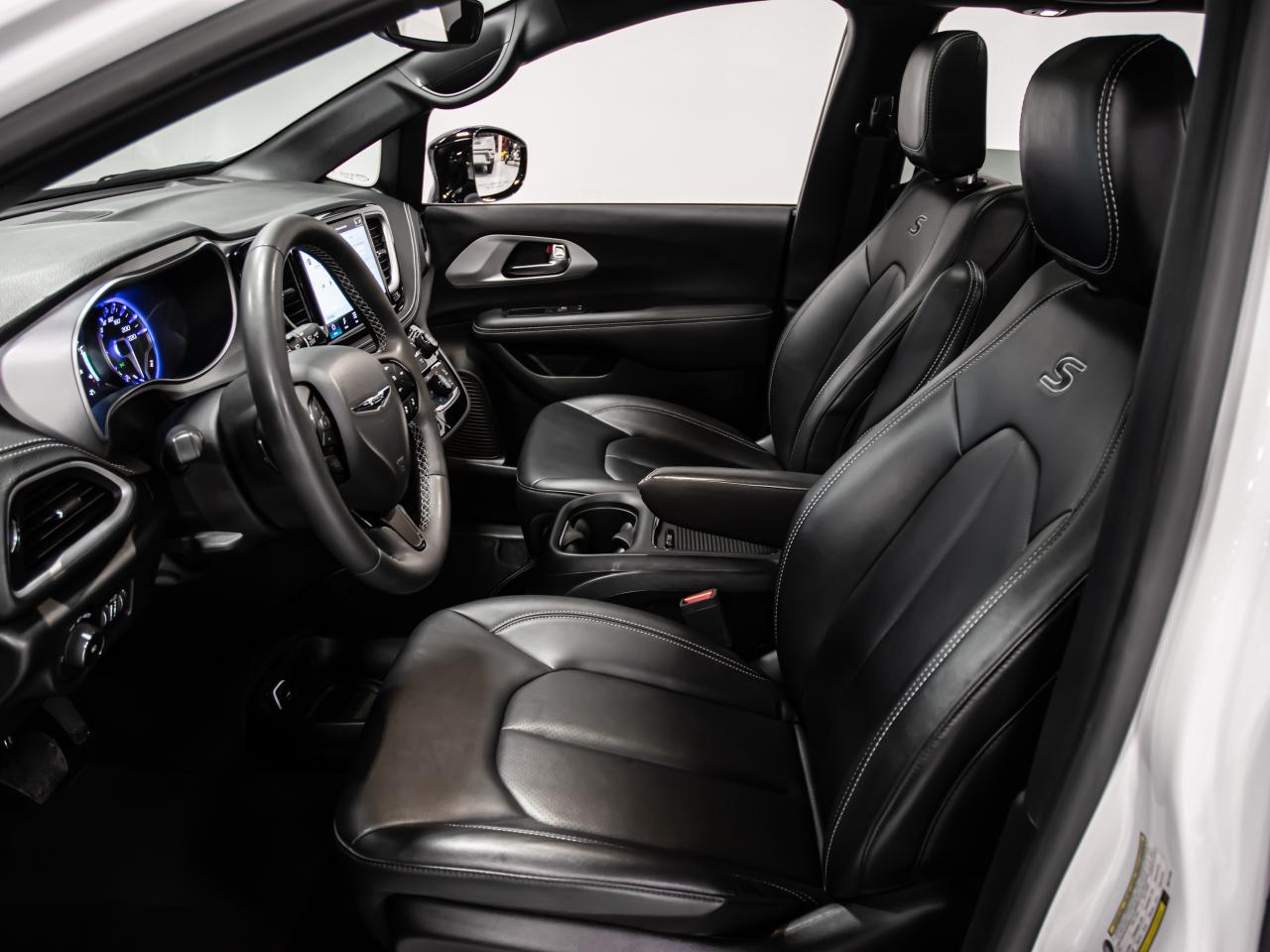 2024 Chrysler Pacifica TOURING-L FWD CARPLAY REAR VIEW CAMERA PANORAMIC Photo