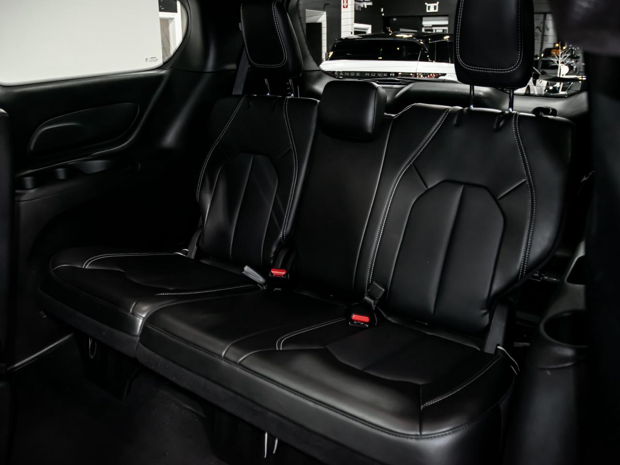 2024 Chrysler Pacifica TOURING-L FWD CARPLAY REAR VIEW CAMERA PANORAMIC Photo