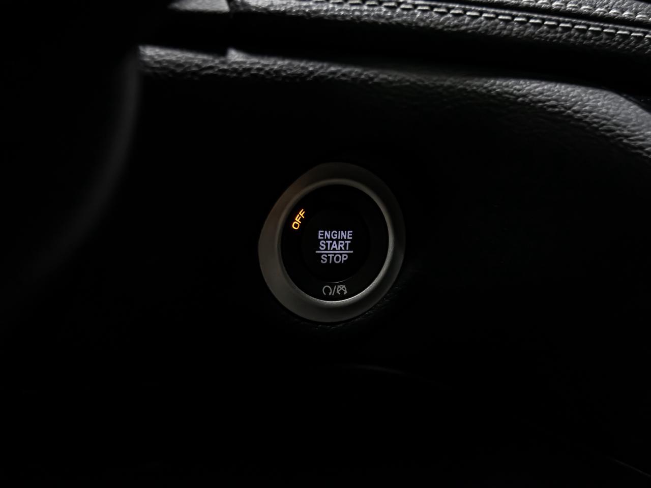 2024 Chrysler Pacifica TOURING-L FWD CARPLAY REAR VIEW CAMERA PANORAMIC Photo