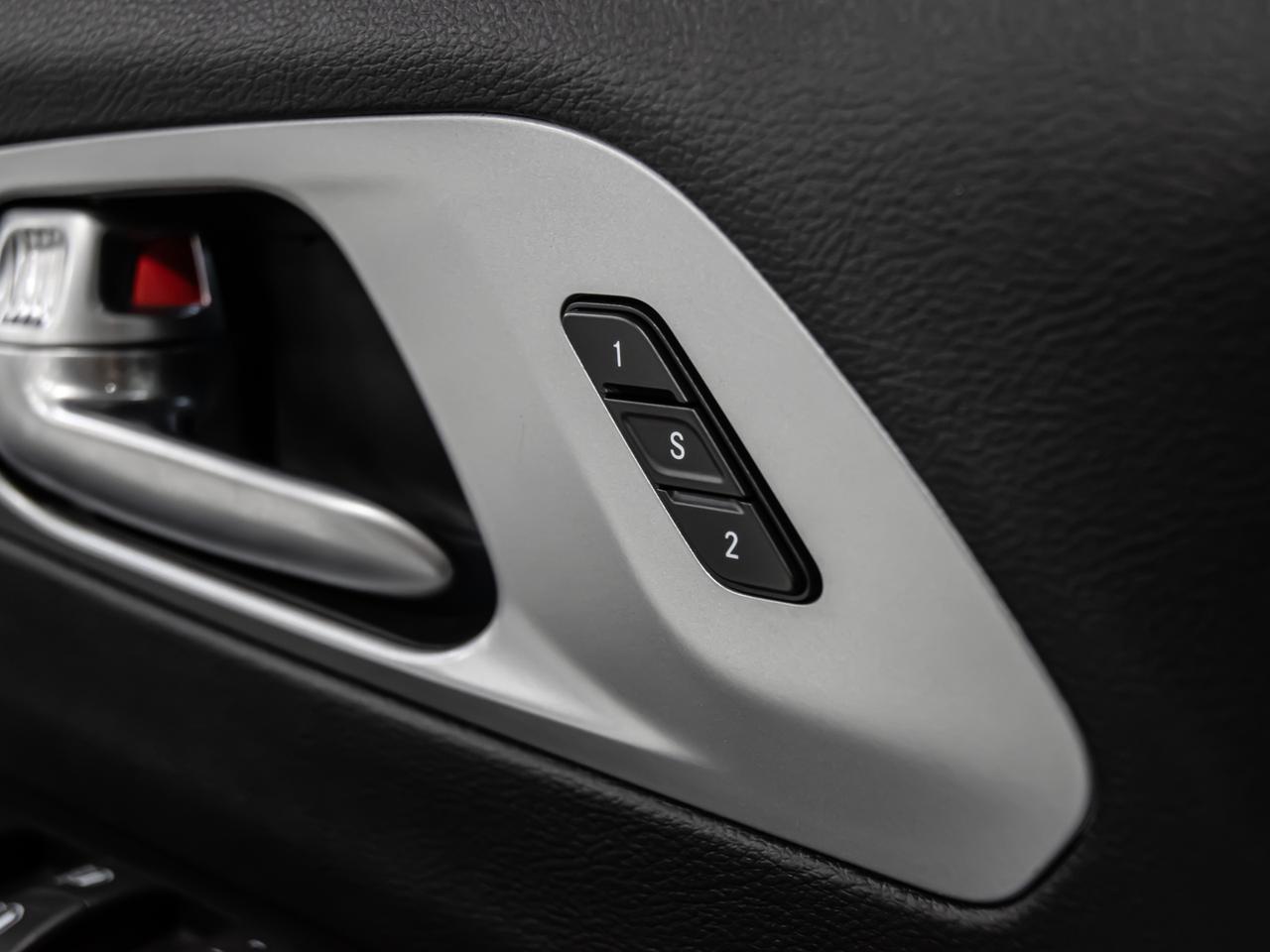 2024 Chrysler Pacifica TOURING-L FWD CARPLAY REAR VIEW CAMERA PANORAMIC Photo