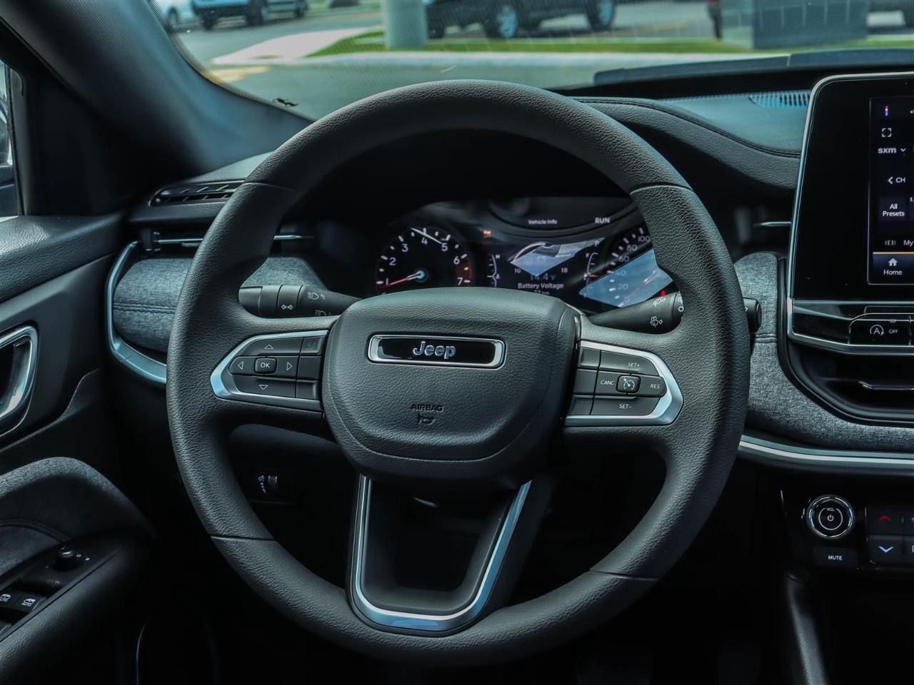 2025 Jeep Compass Sport Photo