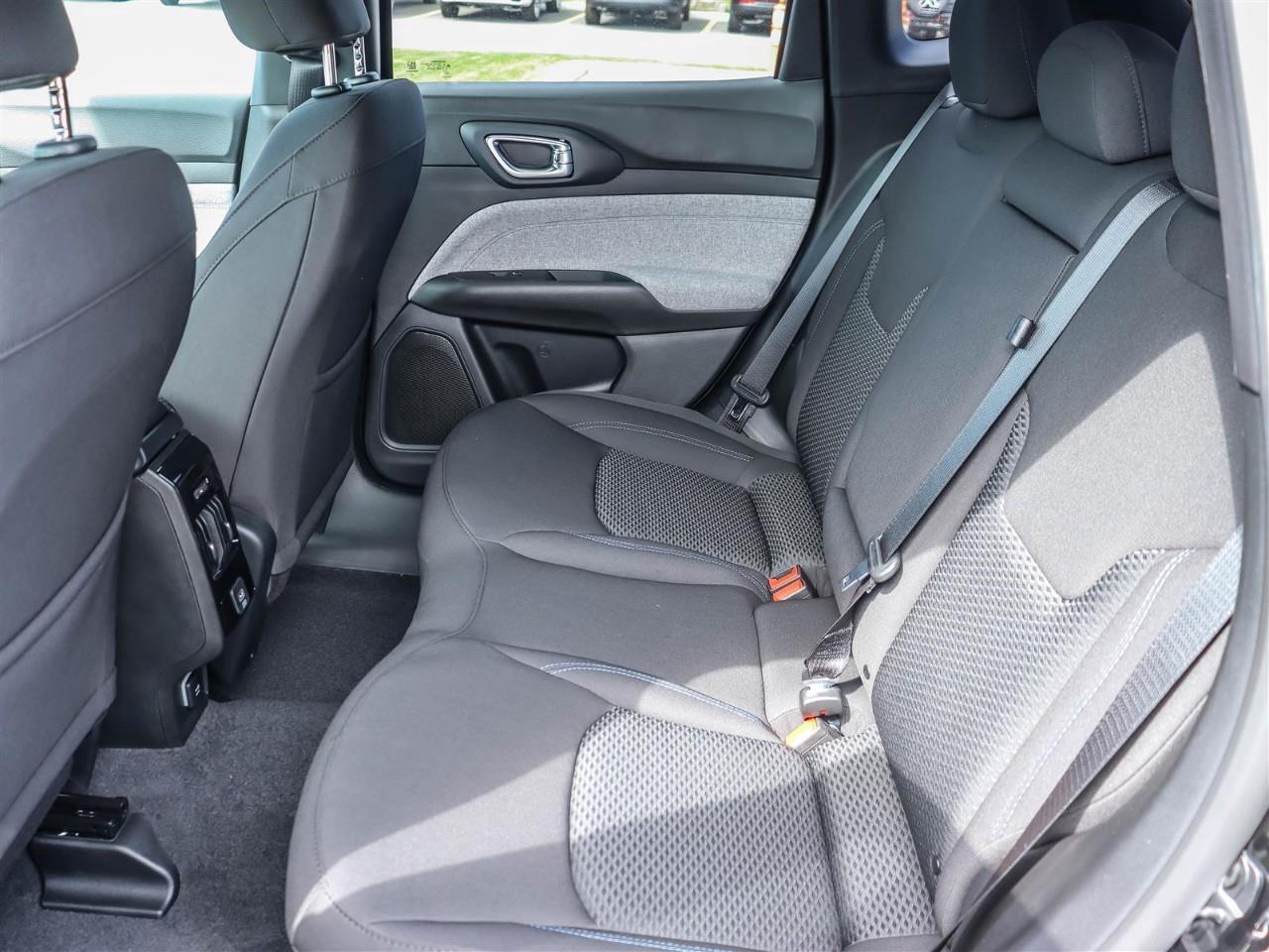 2025 Jeep Compass Sport Photo