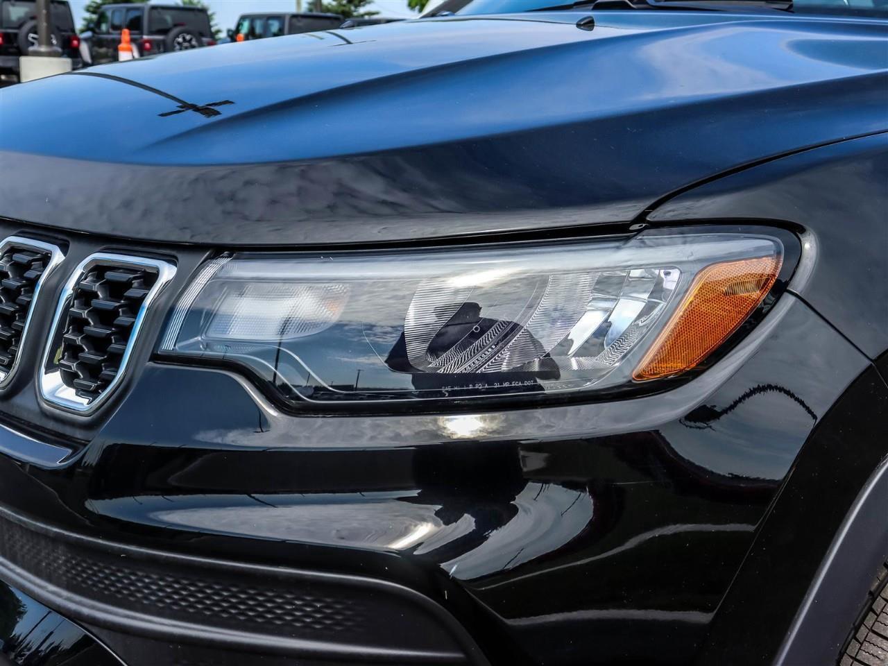 2025 Jeep Compass Sport Photo