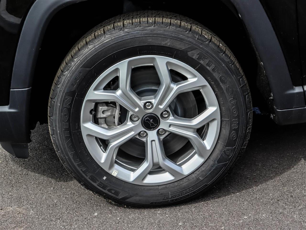 2025 Jeep Compass Sport Photo