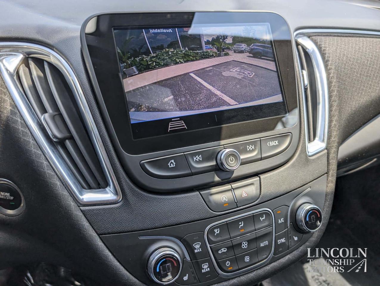 2020 Chevrolet Malibu LT-RMT START, CLEAN CARFAX, APPLE CARPLAY, WINTERS Photo