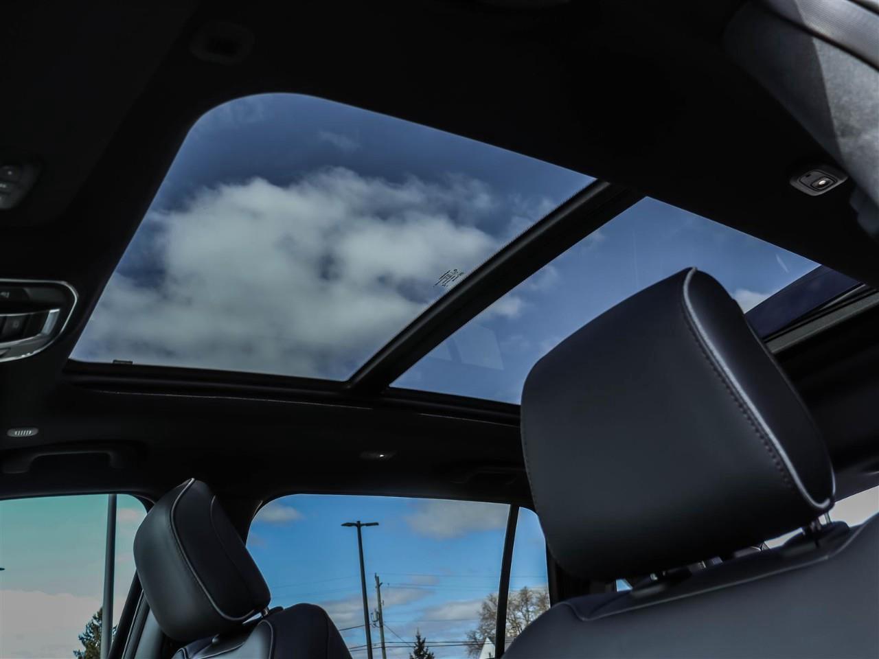 2025 Jeep Wagoneer S  Photo