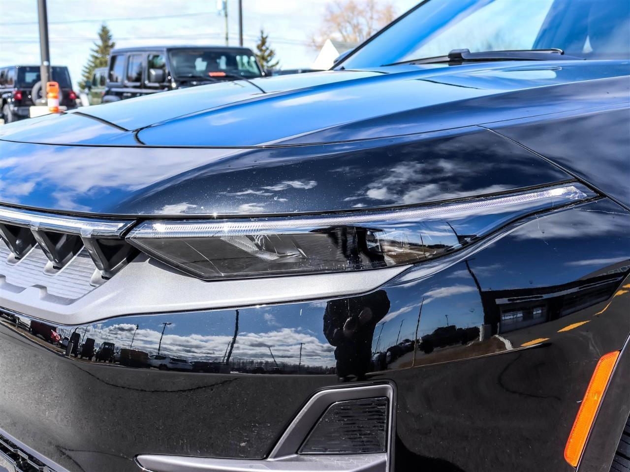 2025 Jeep Wagoneer S  Photo