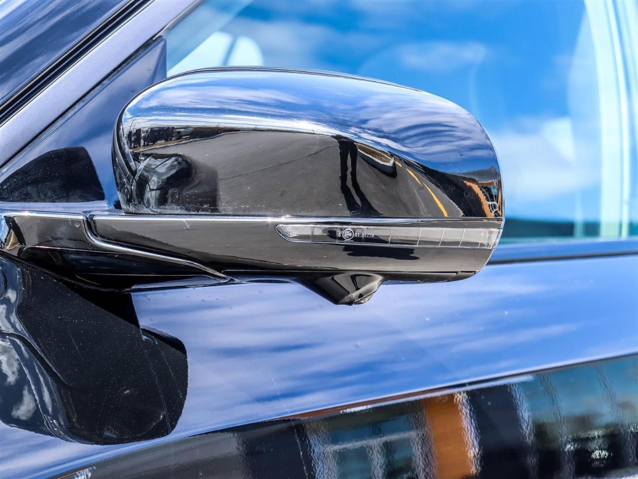 2025 Jeep Wagoneer S  Photo