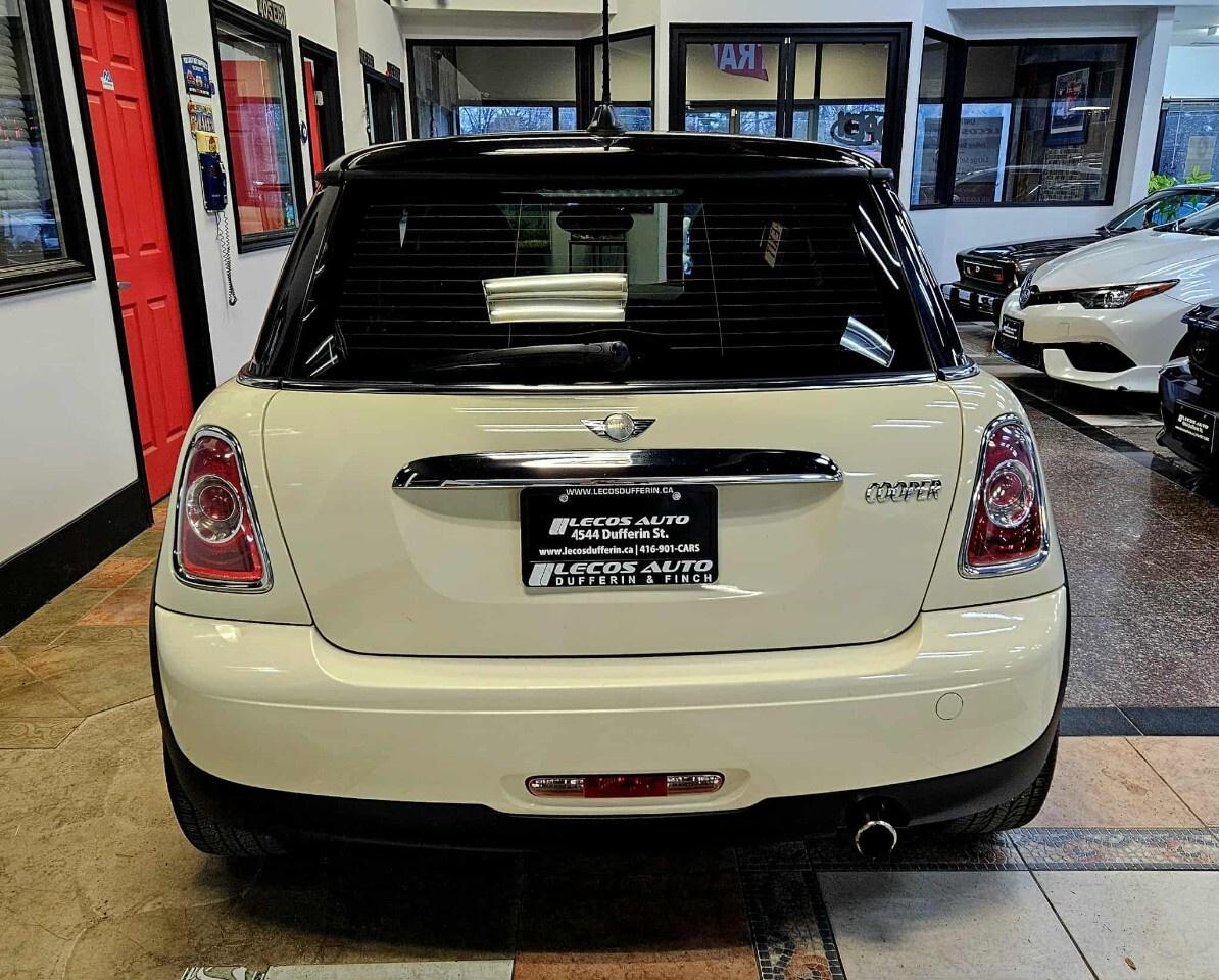 2013 MINI Cooper Hardtop 2dr Cpe Low KMs/Sunroof/Bluetooth Photo