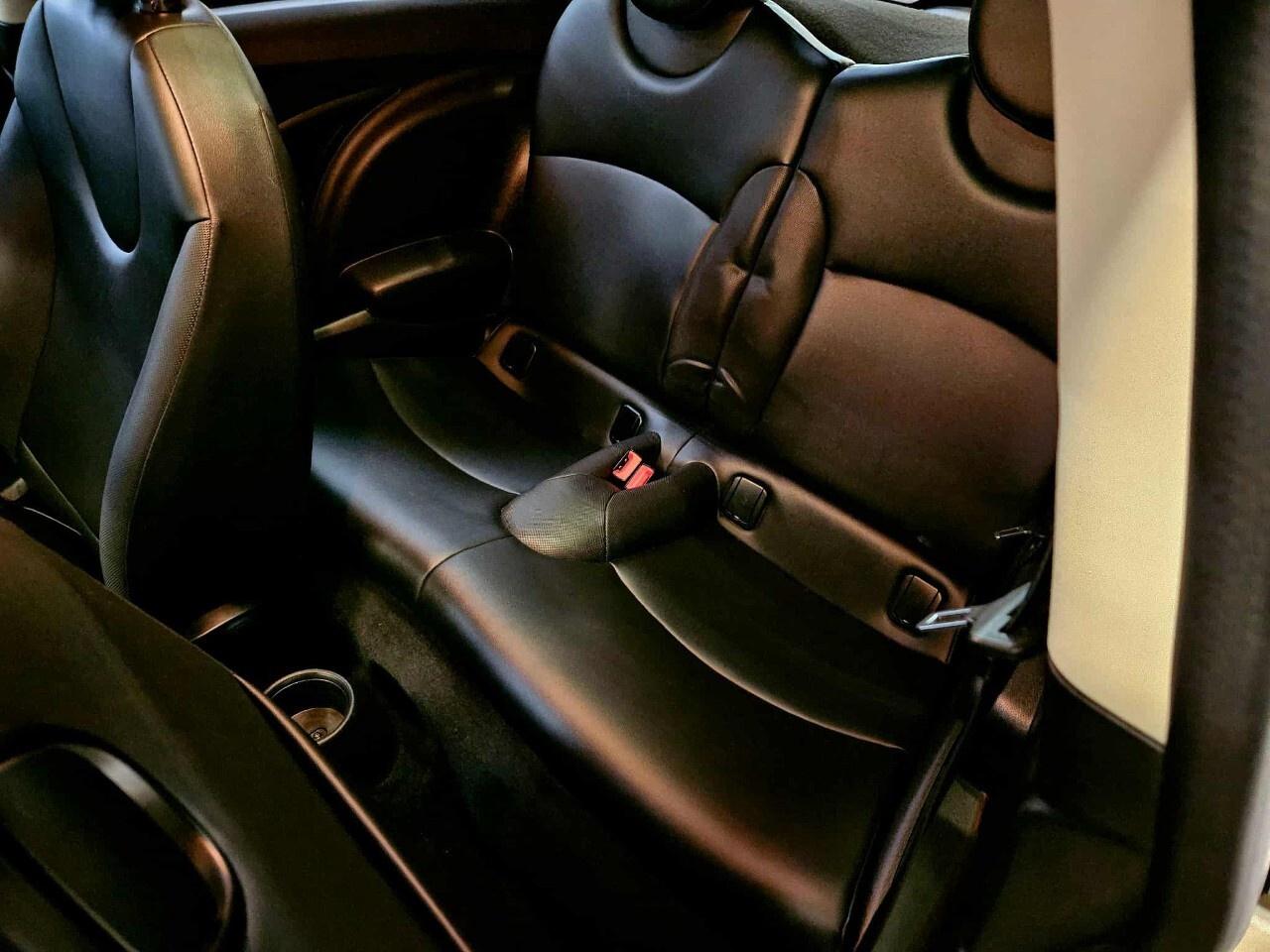 2013 MINI Cooper Hardtop 2dr Cpe Low KMs/Sunroof/Bluetooth Photo