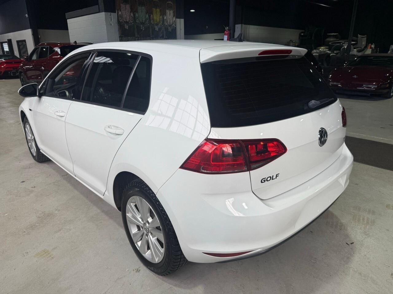 2016 Volkswagen Golf 5dr HB Man 1.8 TSI Highline 2016 Volkswagen golf f Photo