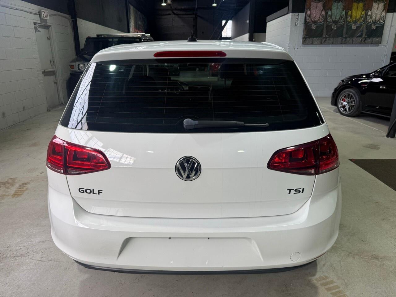 2016 Volkswagen Golf 5dr HB Man 1.8 TSI Highline 2016 Volkswagen golf f Photo3