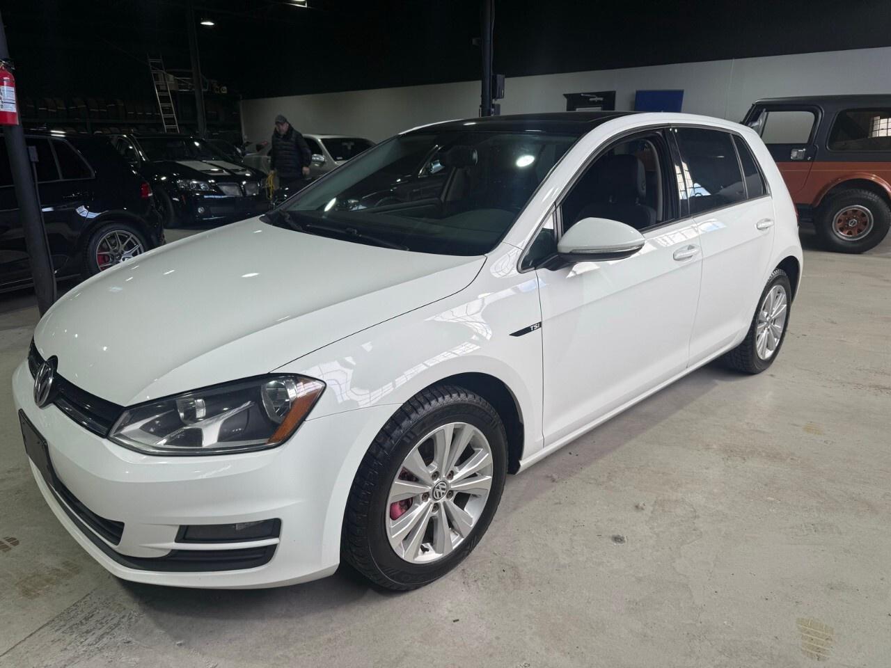 2016 Volkswagen Golf 5dr HB Man 1.8 TSI Highline 2016 Volkswagen golf f Photo