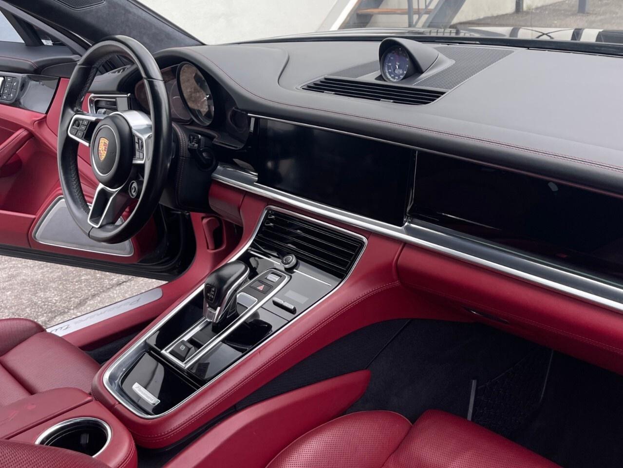 2017 Porsche Panamera 4dr HB Turbo Turbo S/550hp/Nav/Backup cam/Sunroof/ Photo