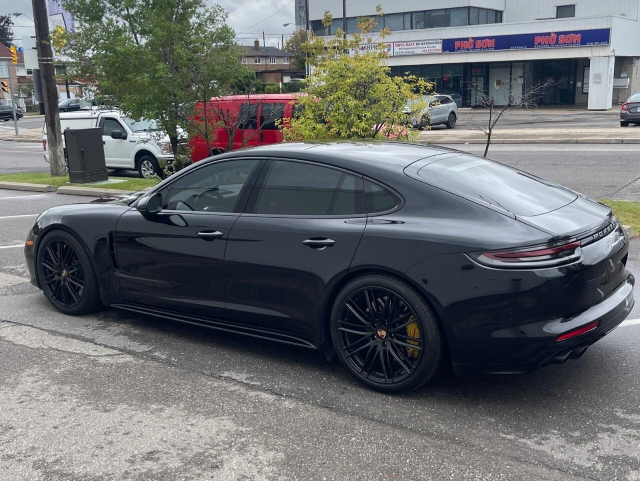 2017 Porsche Panamera 4dr HB Turbo Turbo S/550hp/Nav/Backup cam/Sunroof/ Photo