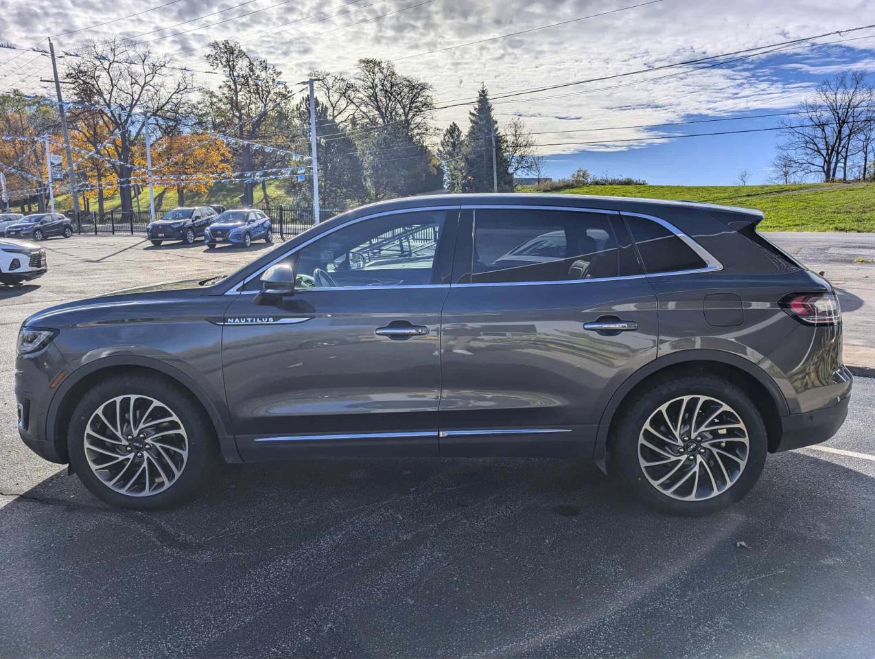 2019 Lincoln Nautilus RESERVE Photo4