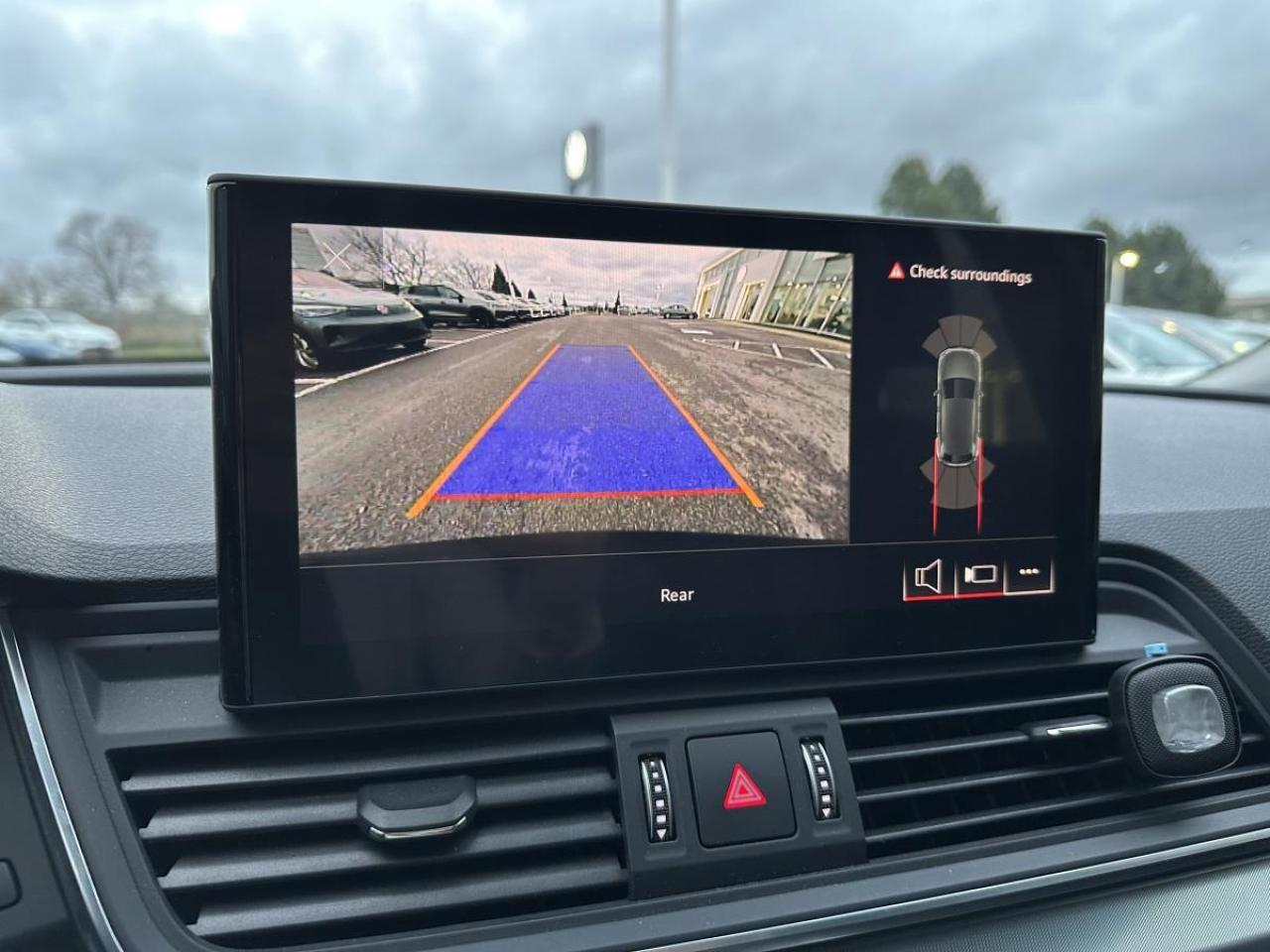 2021 Audi Q5 Progressiv 45 quattro AWD - LOW KMS! Photo