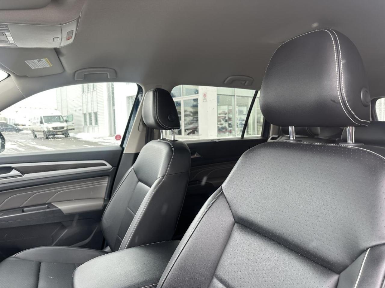 2022 Volkswagen Atlas V6 Comfortline 4Motion AWD - 1 OWNER Photo