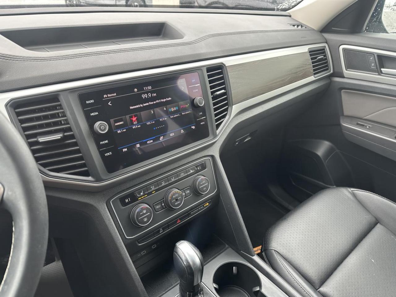 2022 Volkswagen Atlas V6 Comfortline 4Motion AWD - 1 OWNER Photo