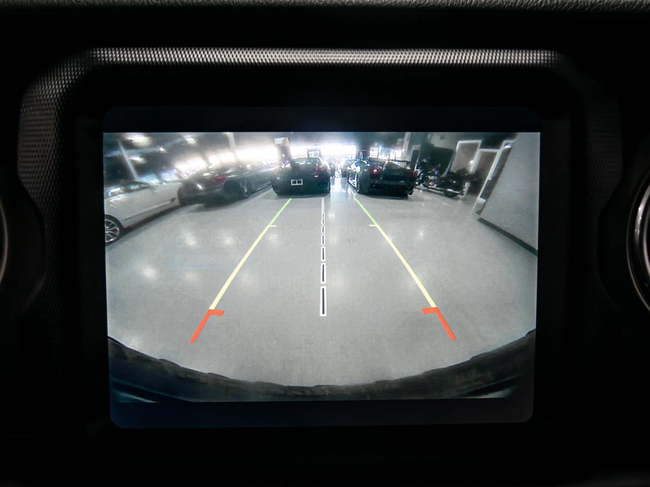 2019 Jeep WRANGLER UNLIMITED RUBICON 4x4 6 SPEED MANUAL NAVI REAR VIEW CAMERA Photo