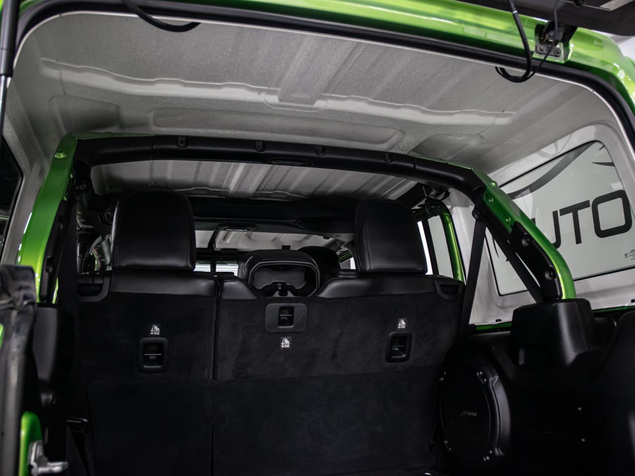 2019 Jeep WRANGLER UNLIMITED RUBICON 4x4 6 SPEED MANUAL NAVI REAR VIEW CAMERA Photo