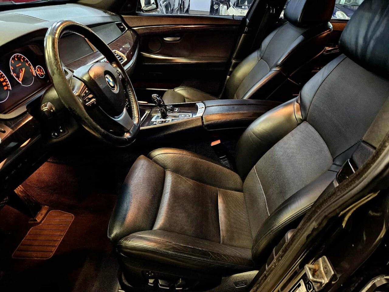 2011 BMW 5 Series 5dr 550i xDrive Gran Turismo AWD xDrive/GT/Executi Photo