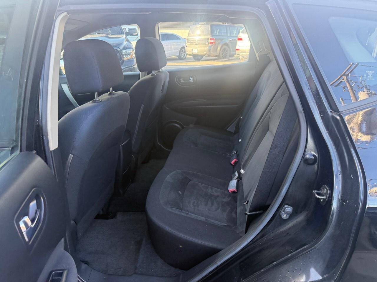 2010 Nissan Rogue FWD 4dr S 2010 Nissan rogue Photo