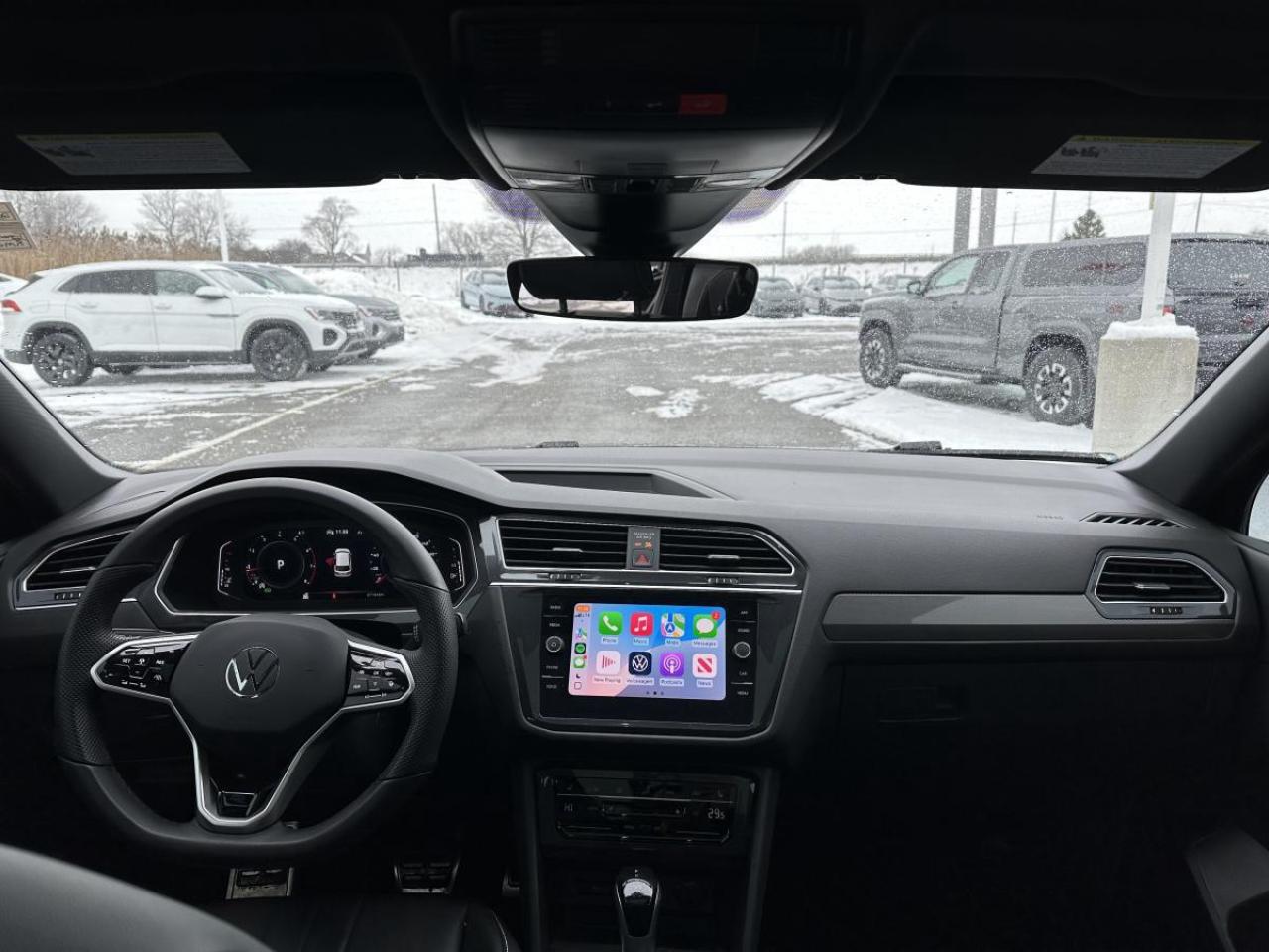 2024 Volkswagen Tiguan Comfortline R-Line Black Edition AWD - 1 OWNER Photo