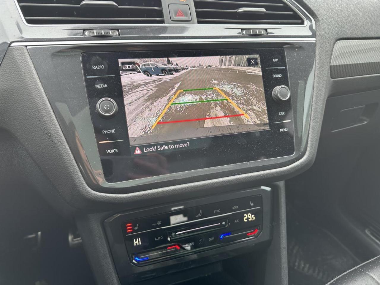 2024 Volkswagen Tiguan Comfortline R-Line Black Edition AWD - 1 OWNER Photo