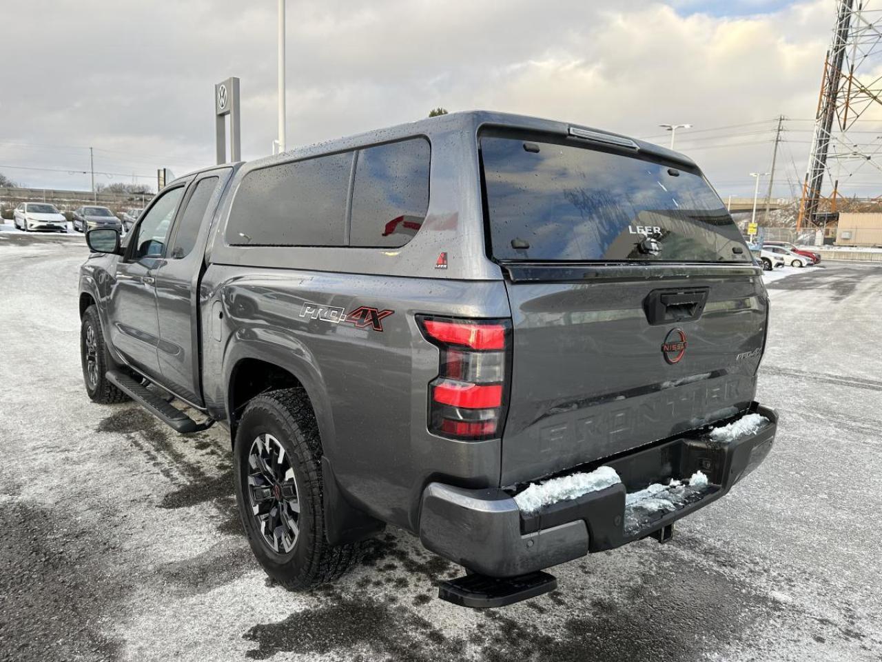 2022 Nissan Frontier King Cab PRO-4X 4x4 - LOW KMS Photo