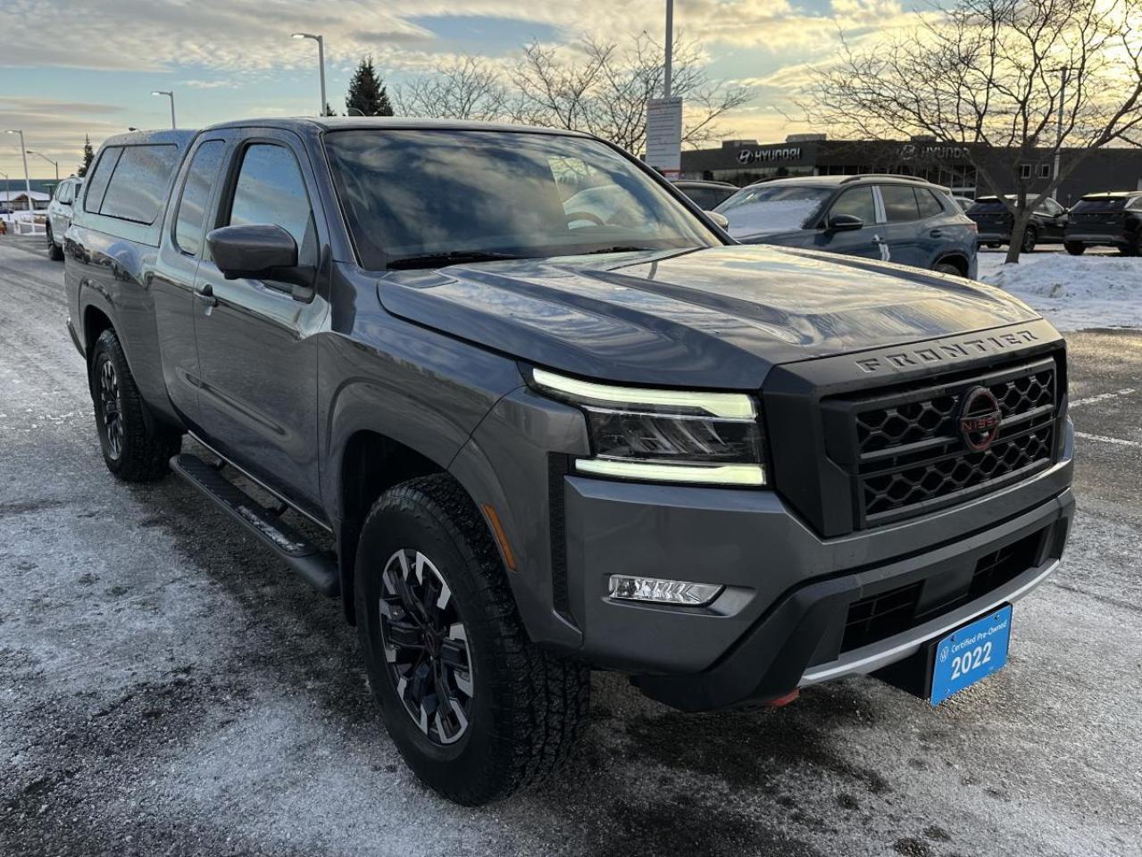 2022 Nissan Frontier King Cab PRO-4X 4x4 - LOW KMS Photo