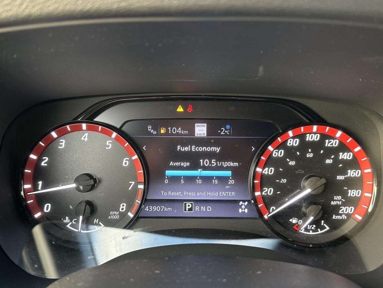 2022 Nissan Frontier King Cab PRO-4X 4x4 - LOW KMS Photo