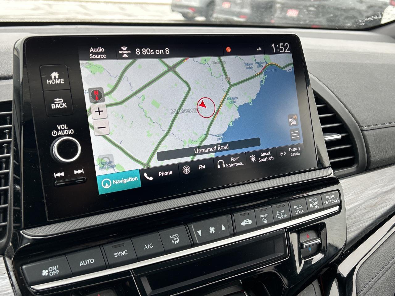 2025 Honda Odyssey Black Edition Navigation Sunroof Cool/heated seats Photo