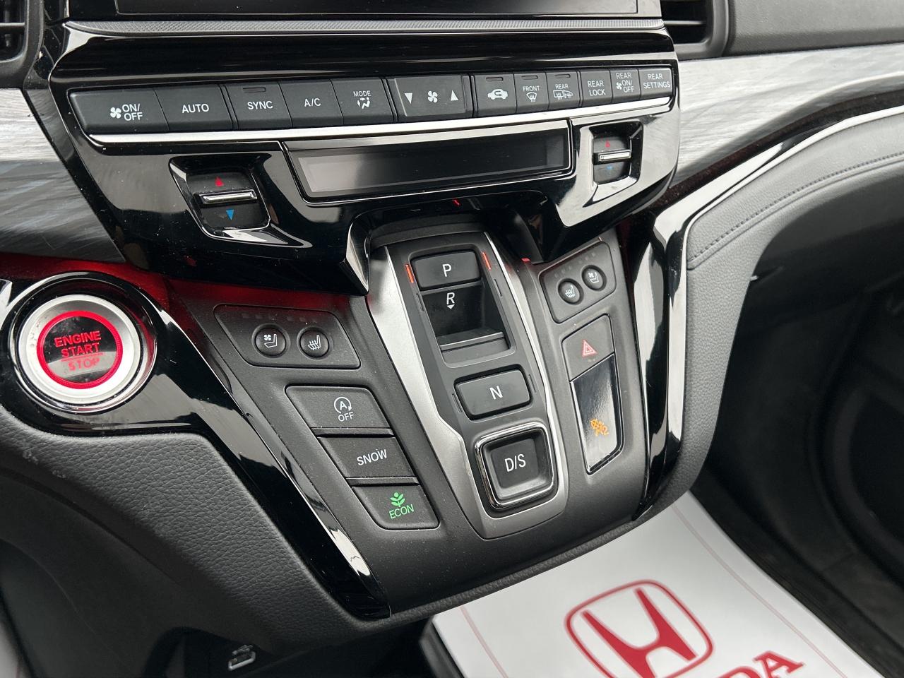 2025 Honda Odyssey Black Edition Navigation Sunroof Cool/heated seats Photo