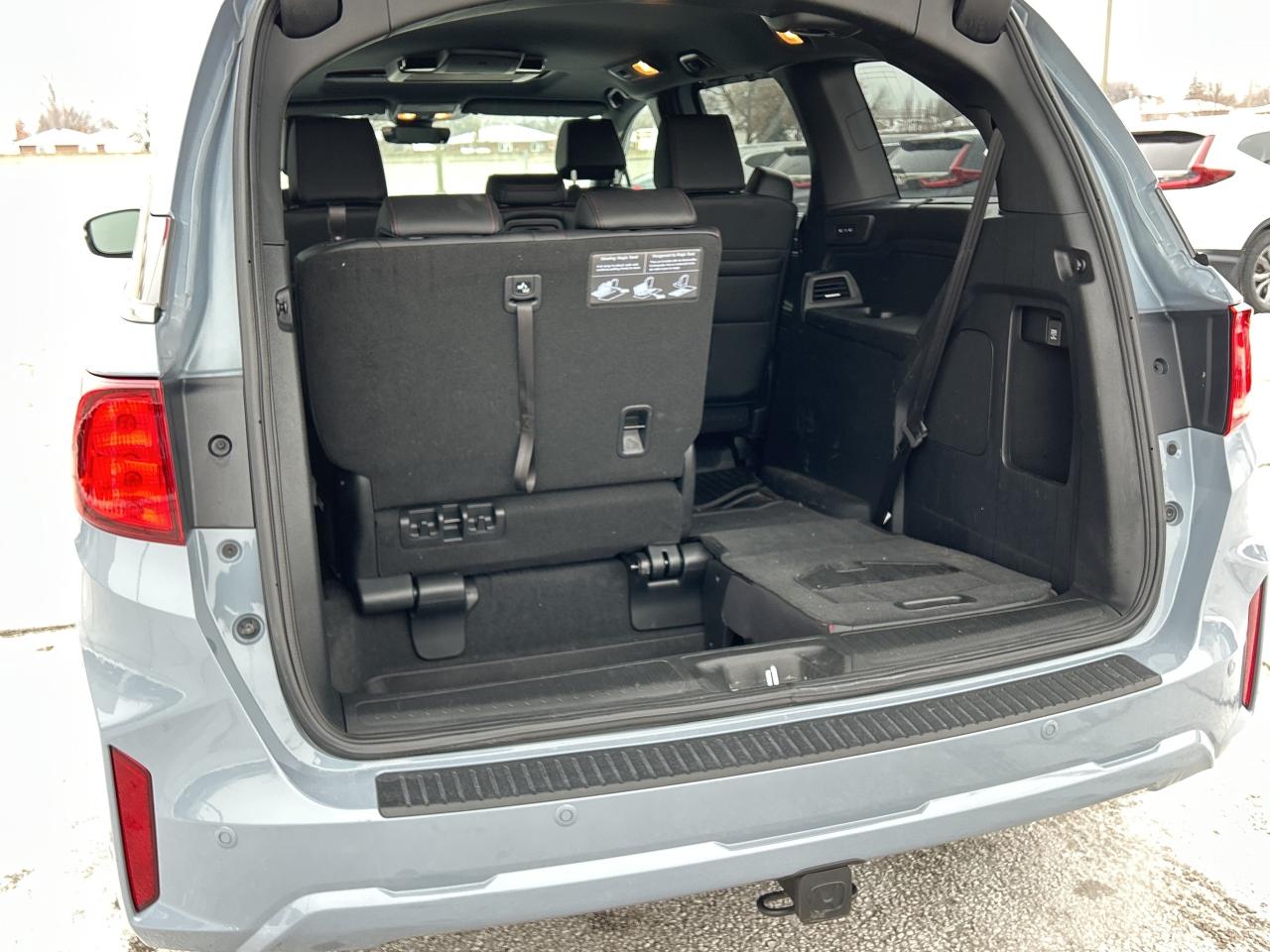 2025 Honda Odyssey Black Edition Navigation Sunroof Cool/heated seats Photo