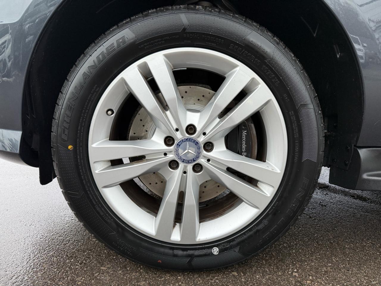 2015 Mercedes-Benz M-Class 4MATIC 4dr ML 350 BlueTEC  CERTIFIED LOW MILEAGE M Photo