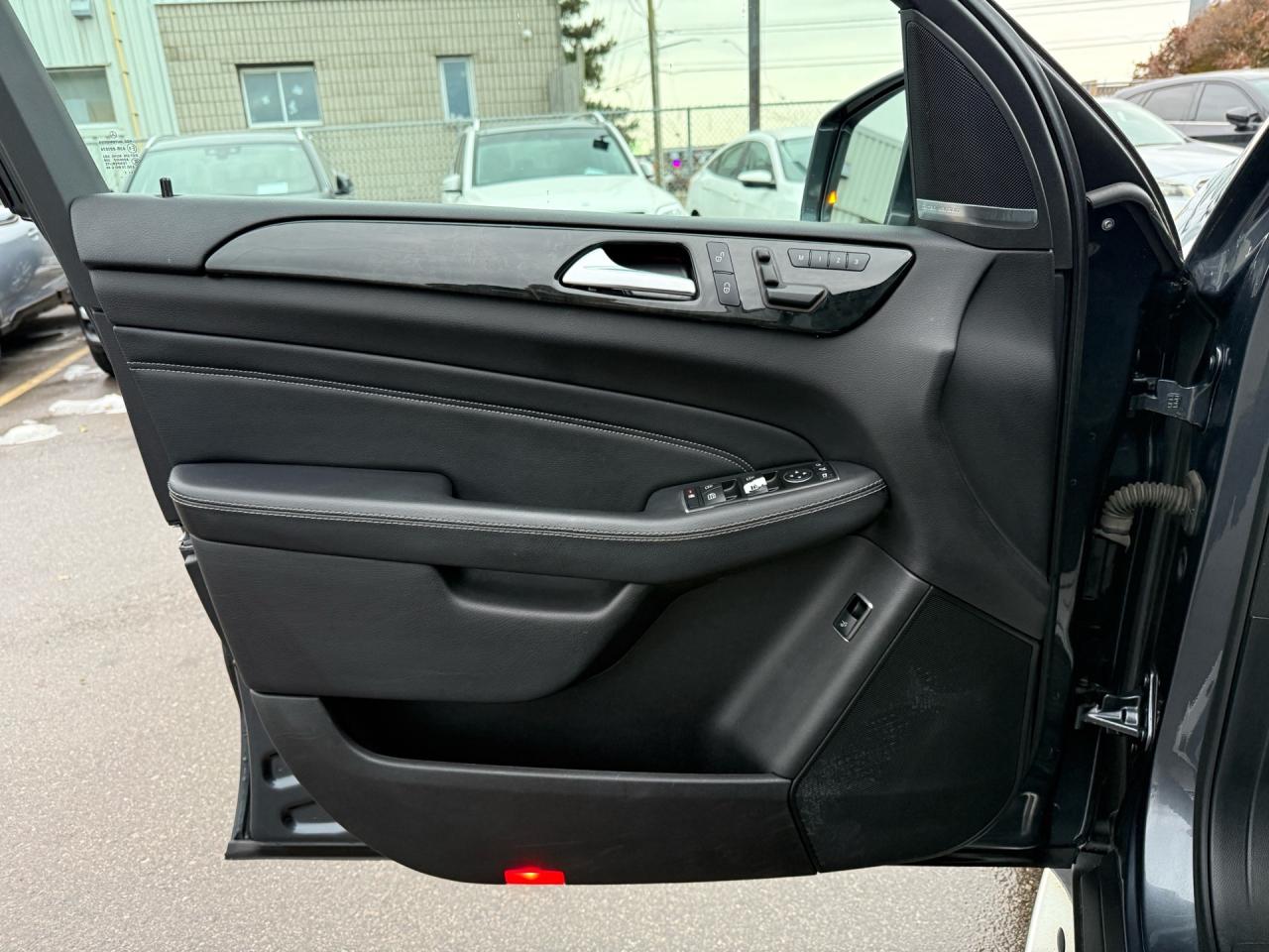 2015 Mercedes-Benz M-Class 4MATIC 4dr ML 350 BlueTEC  CERTIFIED LOW MILEAGE M Photo