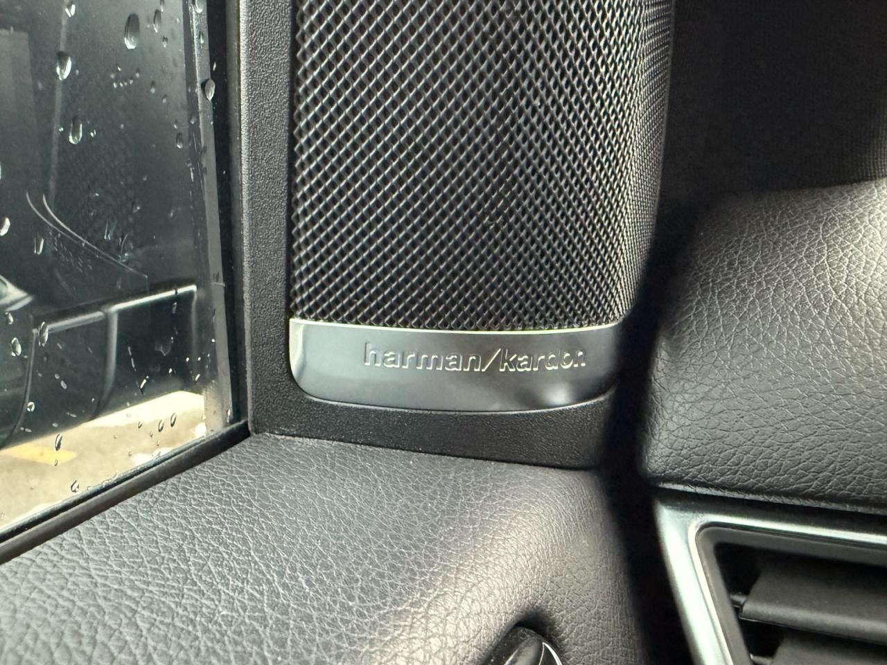 2015 Mercedes-Benz M-Class 4MATIC 4dr ML 350 BlueTEC  CERTIFIED LOW MILEAGE M Photo