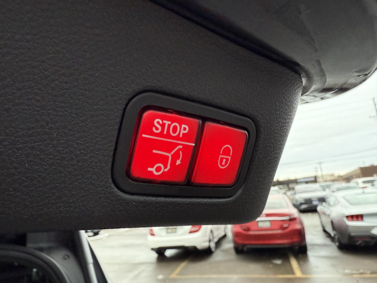 2015 Mercedes-Benz M-Class 4MATIC 4dr ML 350 BlueTEC  CERTIFIED LOW MILEAGE M Photo