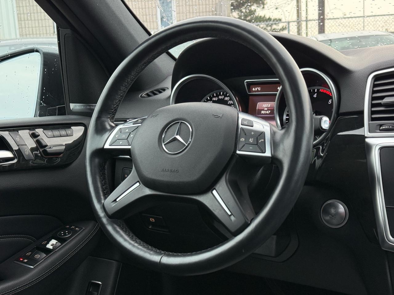 2015 Mercedes-Benz M-Class 4MATIC 4dr ML 350 BlueTEC  CERTIFIED LOW MILEAGE M Photo